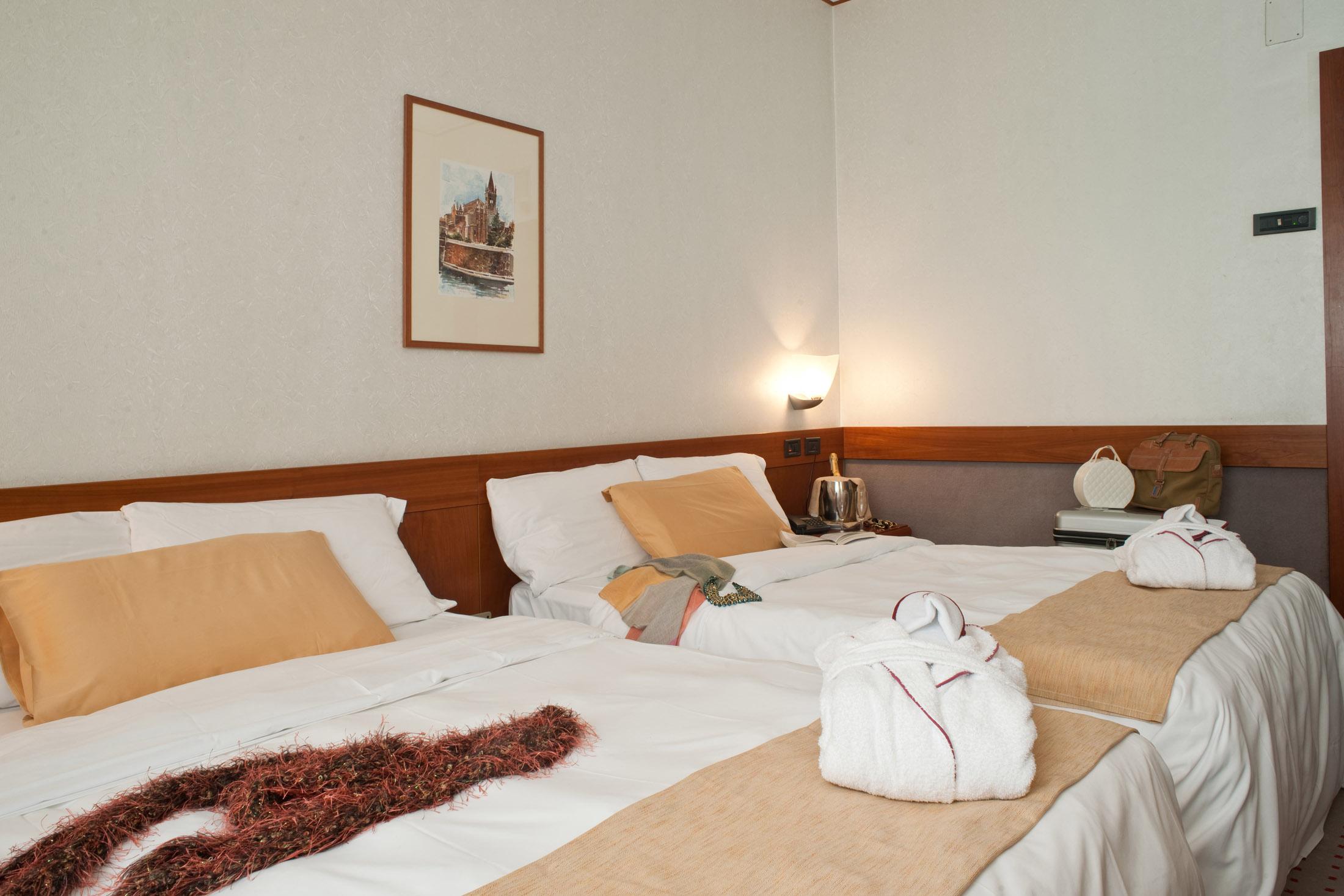 Cavallo Hotel Verona Est Экстерьер фото